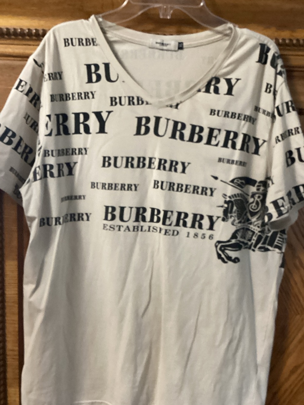 Burberry beige and black tee. Size XL. EUC
